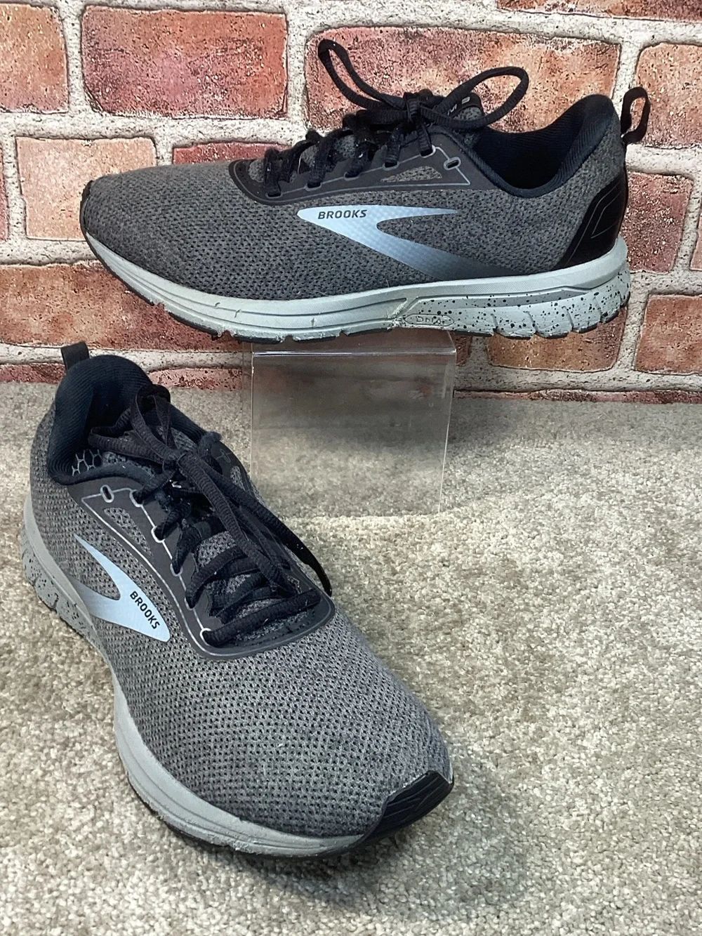Brooks Anthem 3 Men’s running shoes sneakers size 8